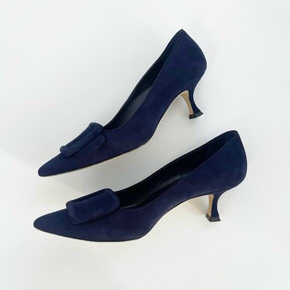 Manolo Blahnik Maysale Navy Blue Suede Buckle Pointed Toe Kitten Heels IT 36 - Picture 6 of 11
